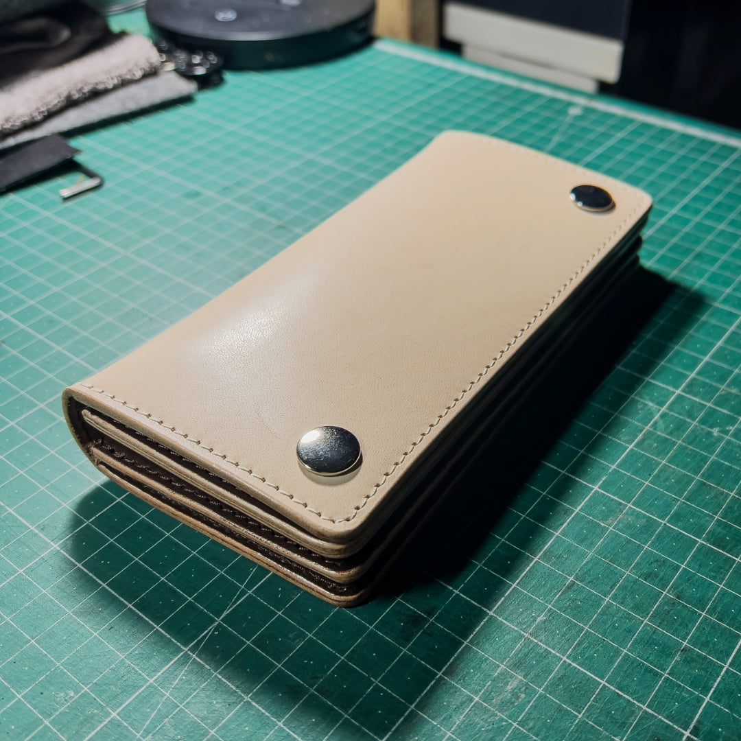 カスタムオーダーの「トラッカーズウォレット」