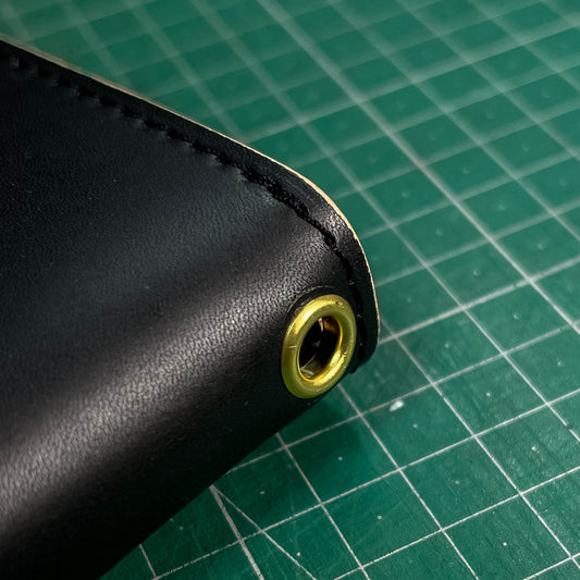 トラッカーズウォレット ハトメ追加加工